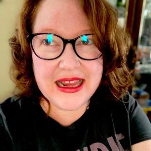 Meet your Posher, April